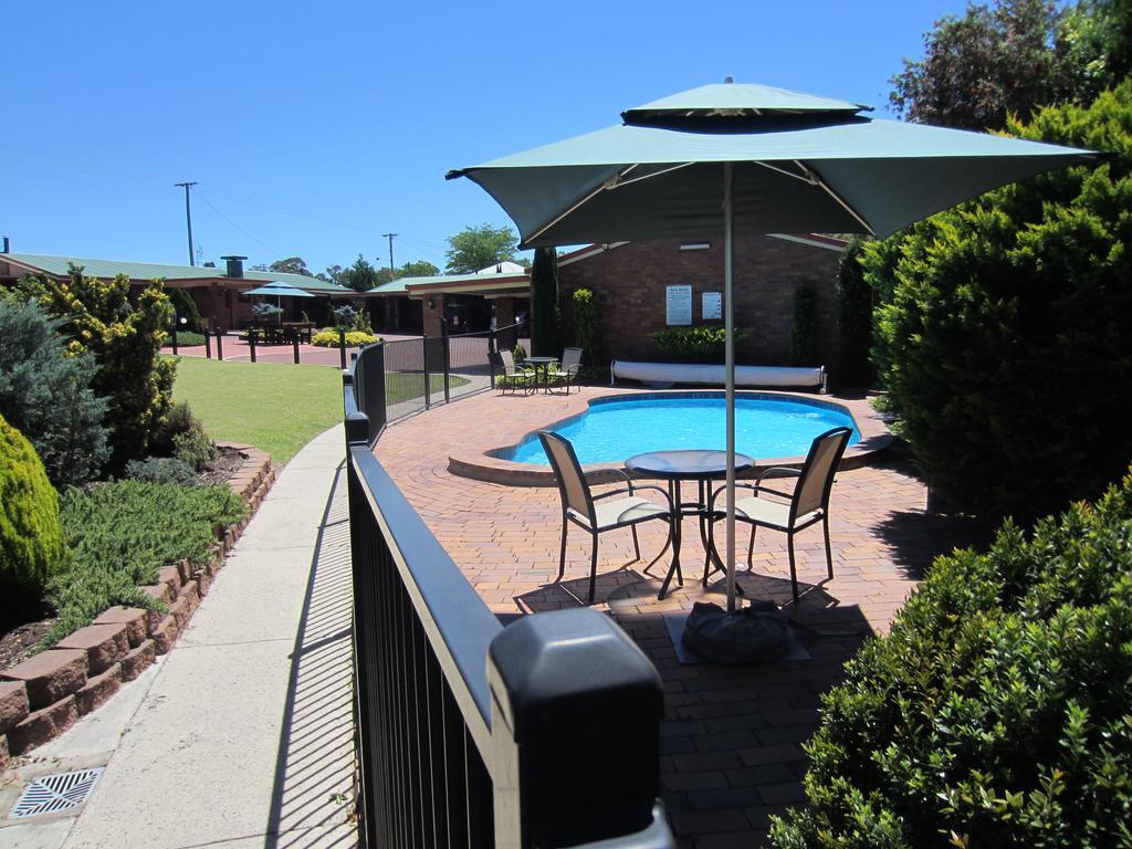 Stannum Lodge Motor Inn Stanthorpe Bagian luar foto